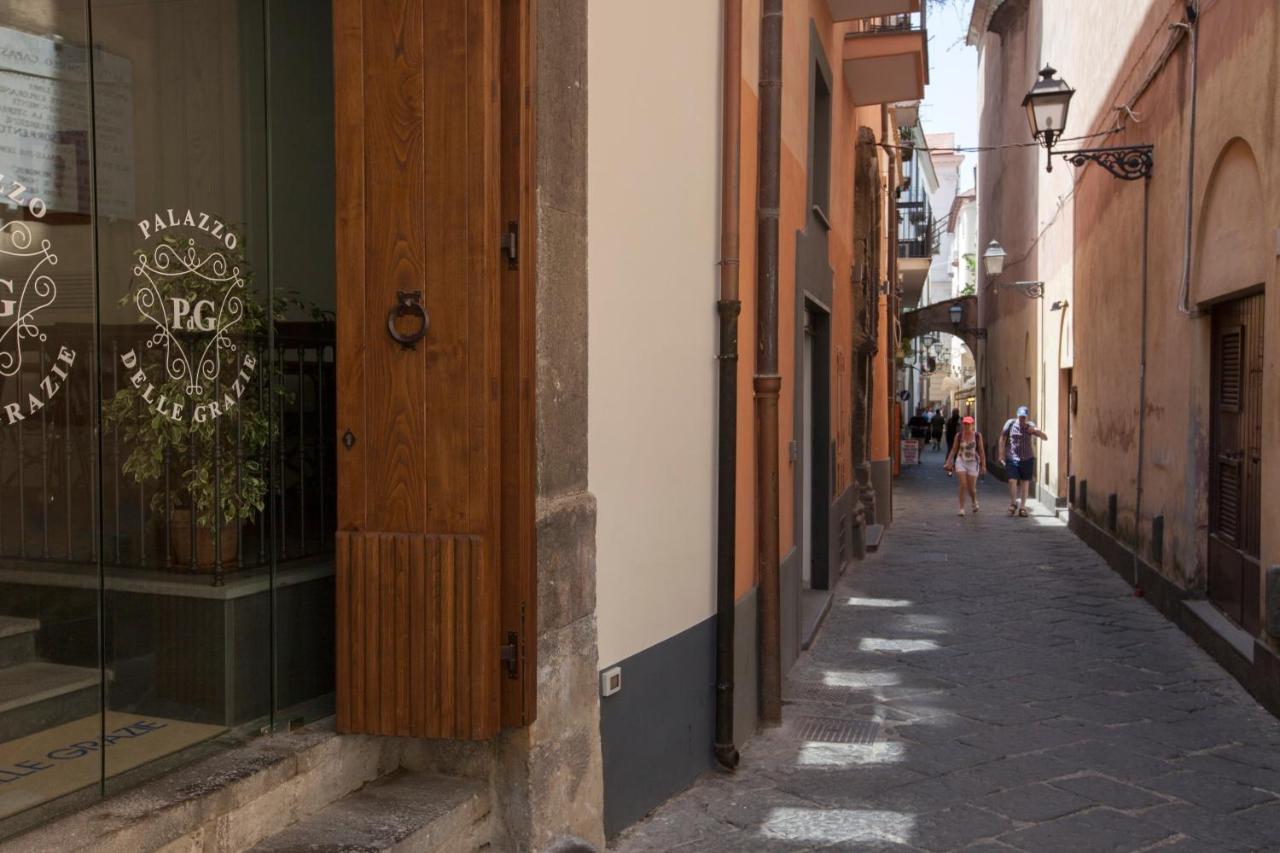Palazzo Delle Grazie Panzió Sorrento Kültér fotó